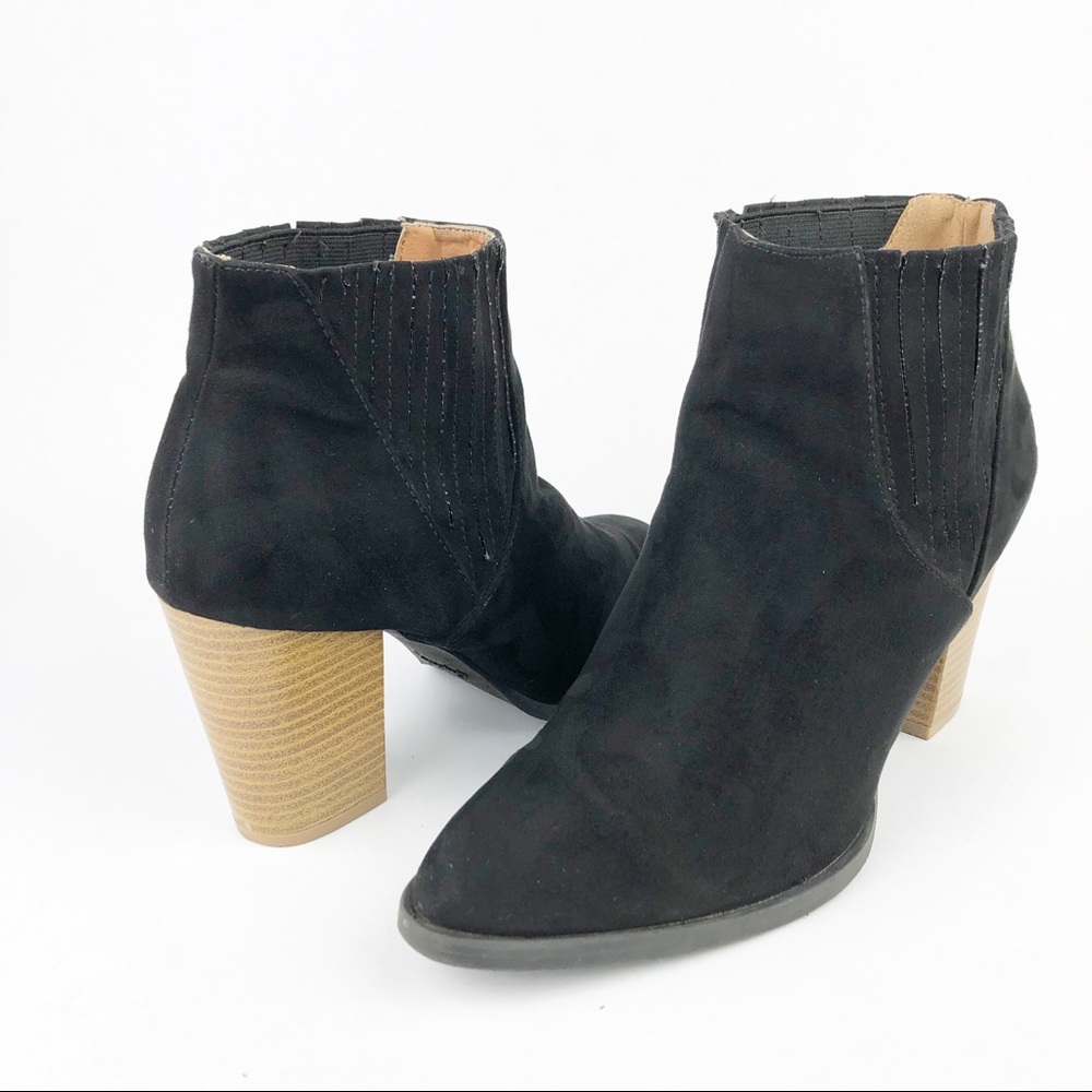 Qupid Black Ankle Pointed Toe Boot, 6